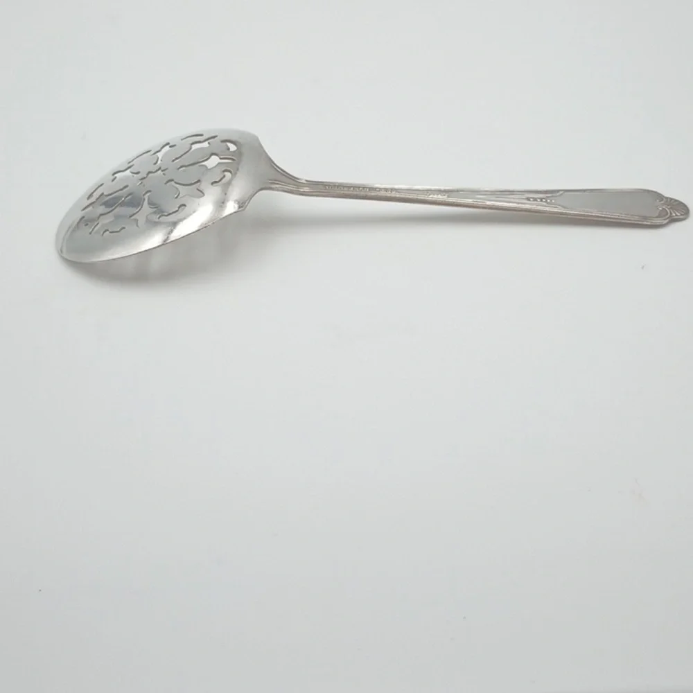 WM Rogers Original Rogers Silver Plate Tomato/Cranberry Sauce Spoon